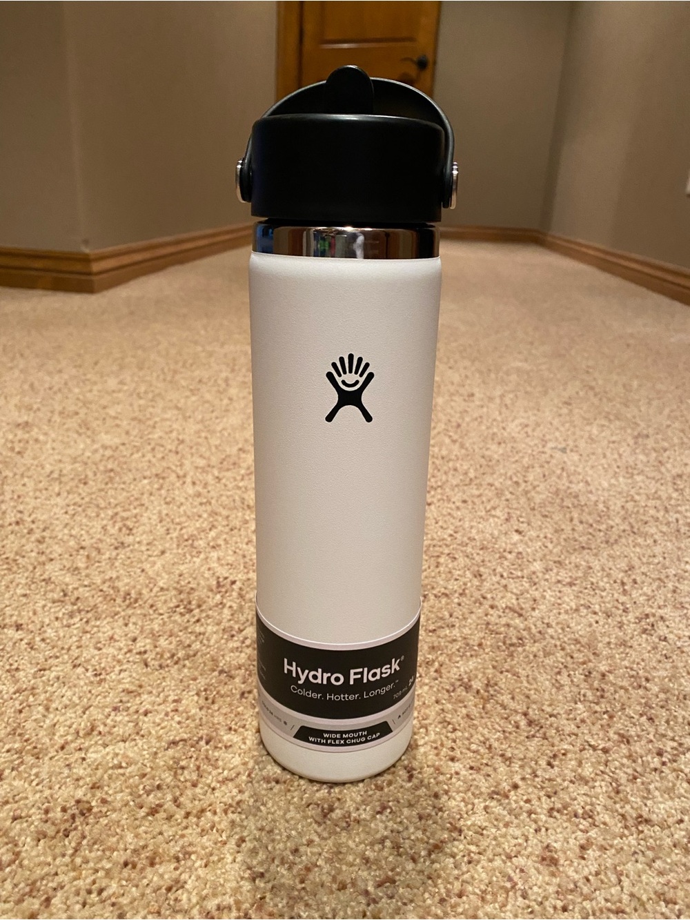 BRAND NEW Hydro Flask White Bottle with Black Lid and Silver Accent